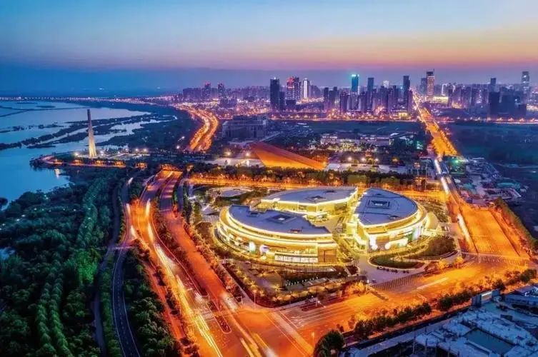 皖江新篇，安徽绿色崛起与文化传承的创新驱动之路